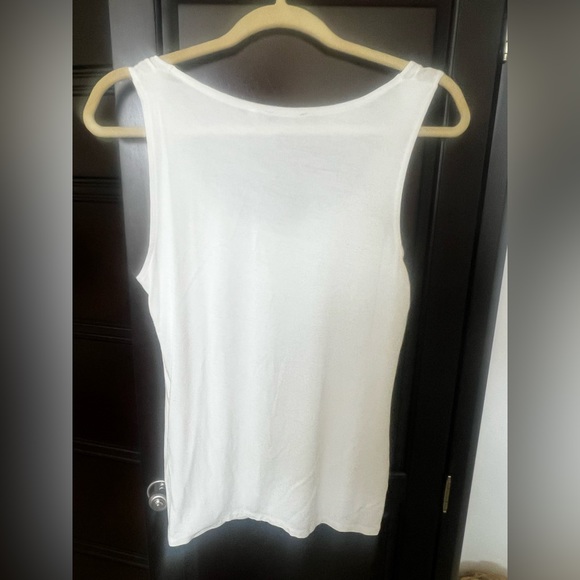 White tank top with edge details - Picture 2 of 4